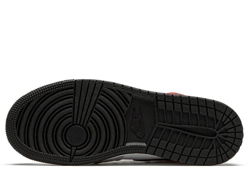Air Jordan 1 Retro High Light Smoke Grey - Image 5